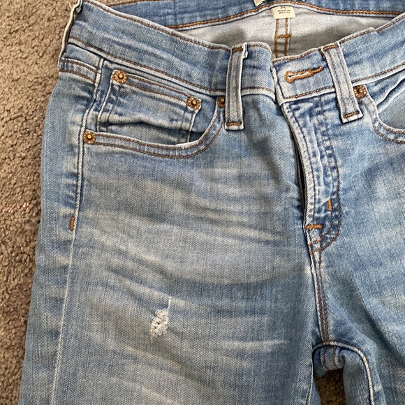 J Crew Toothpick Jean in light wash - Picture 6 of 6